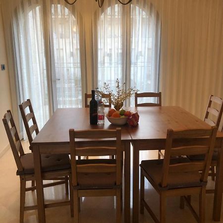 Lägenhet på 120 m² i Mamilla / King David, med 2 sovrum och 2 badrum  Jerusalem Exteriör bild