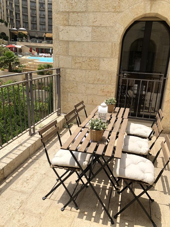 Lägenhet på 120 m² i Mamilla / King David, med 2 sovrum och 2 badrum  Jerusalem Exteriör bild